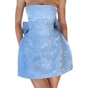 Elegant Blue Strapless Dress